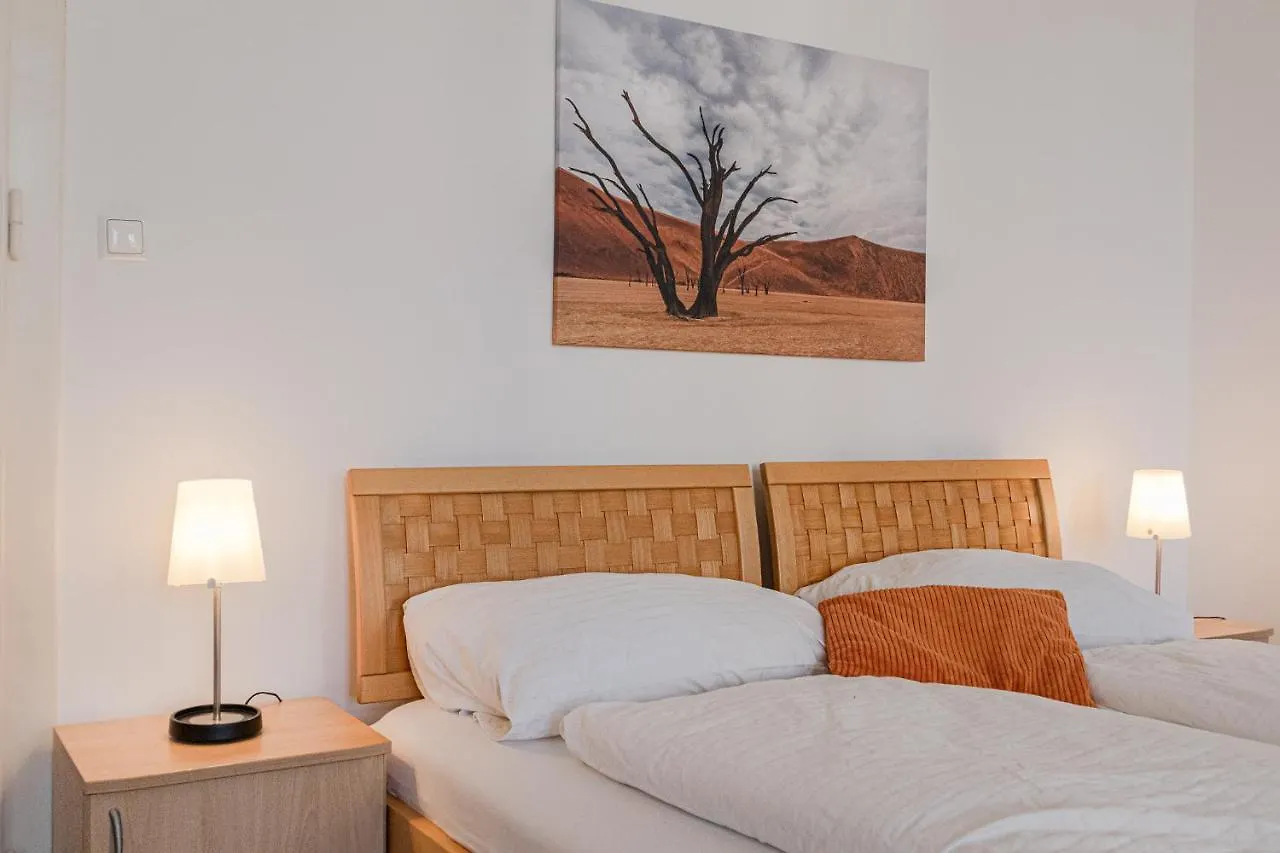 Special Vintage Viennese Apartment - 12Min F Downtown